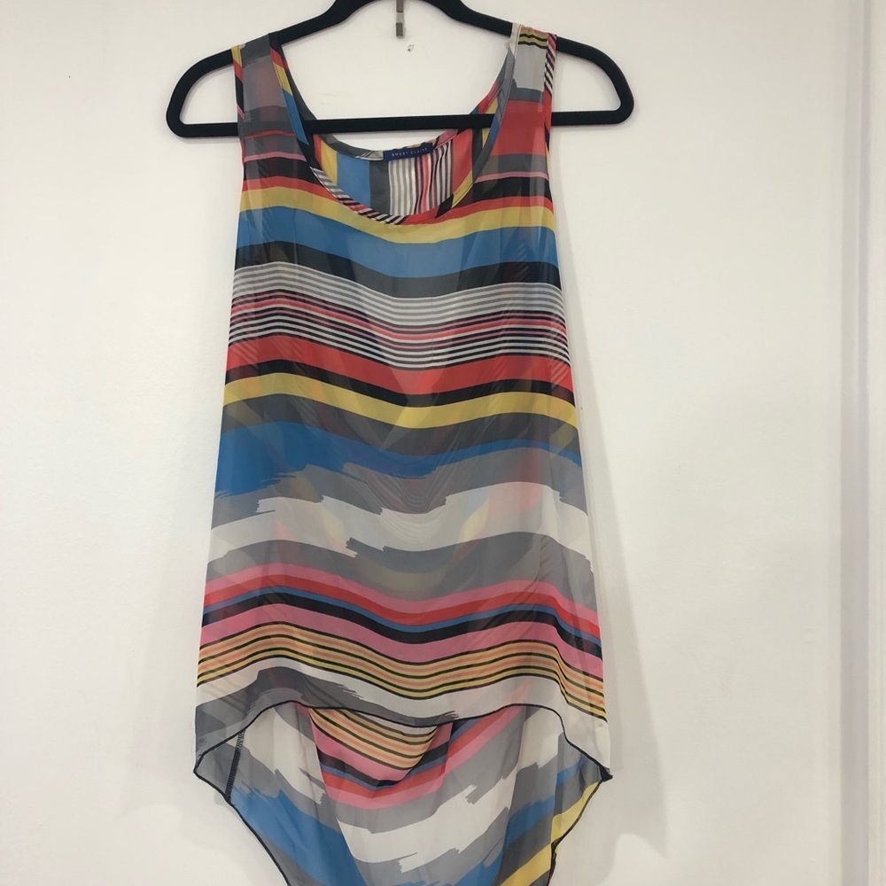 Colorful shirt with open back